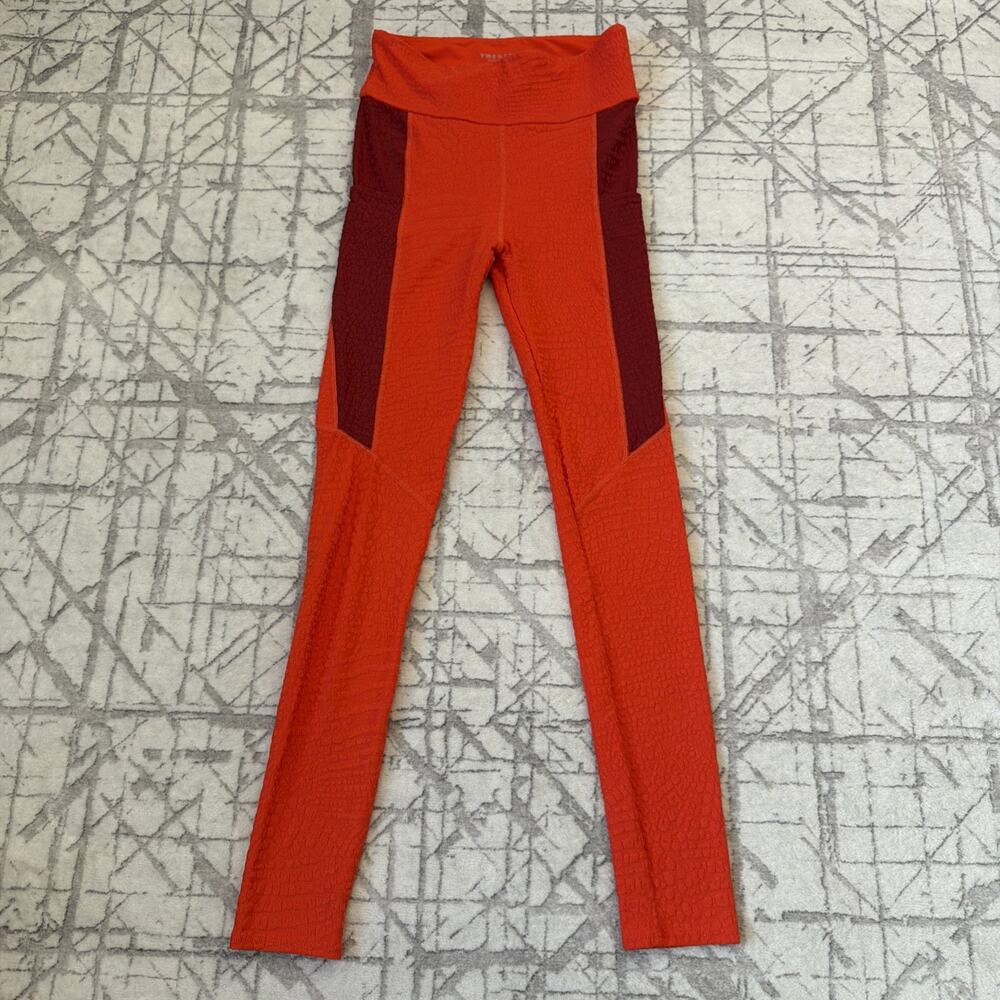 Twenty Montreal Crocodile 3D High Waisted Leggings, Red, Size‎ Small